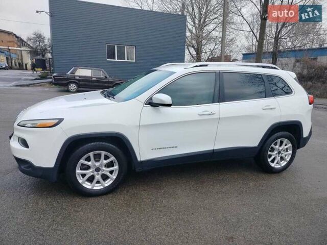 Белый Джип Чероки, объемом двигателя 0 л и пробегом 189 тыс. км за 11700 $, фото 7 на Automoto.ua