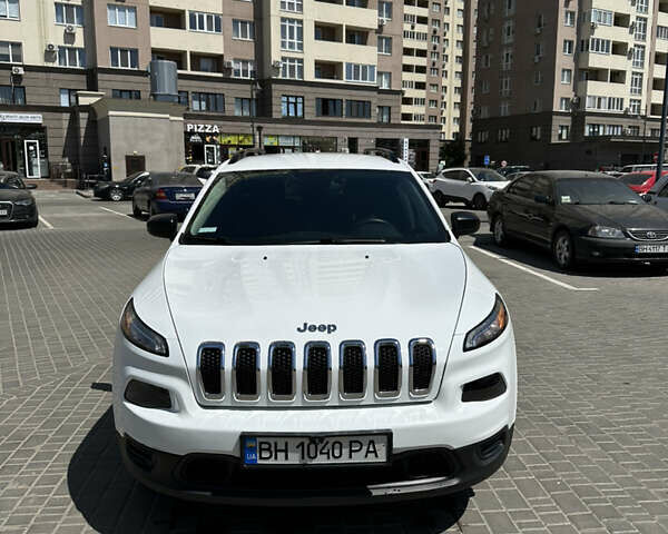 Білий Джип Cherokee, об'ємом двигуна 2.36 л та пробігом 93 тис. км за 14500 $, фото 1 на Automoto.ua