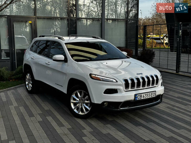 Білий Джип Cherokee, об'ємом двигуна 2.36 л та пробігом 155 тис. км за 13900 $, фото 1 на Automoto.ua