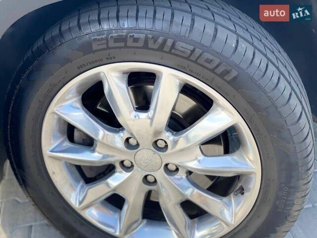Білий Джип Cherokee, об'ємом двигуна 2.36 л та пробігом 187 тис. км за 13490 $, фото 2 на Automoto.ua