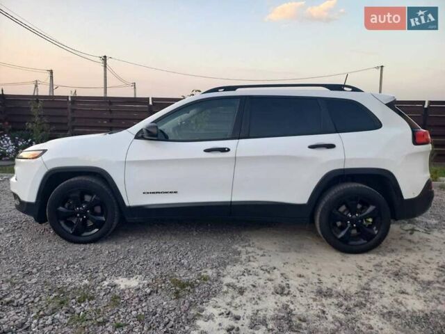 Белый Джип Чероки, объемом двигателя 3.24 л и пробегом 142 тыс. км за 13500 $, фото 37 на Automoto.ua