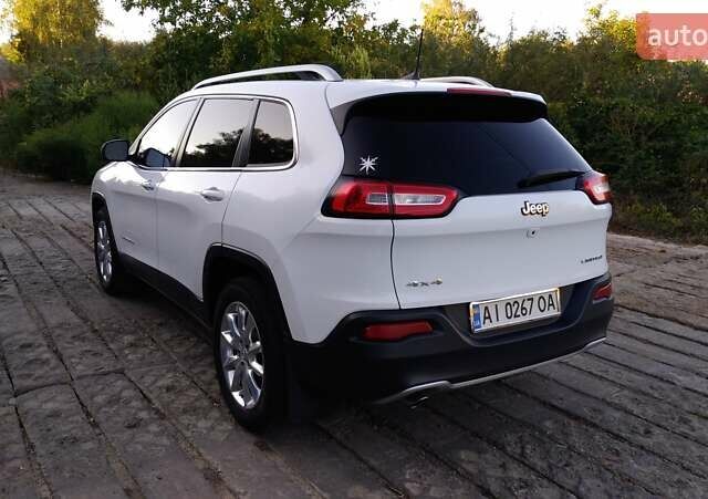 Білий Джип Cherokee, об'ємом двигуна 2.36 л та пробігом 150 тис. км за 17500 $, фото 3 на Automoto.ua