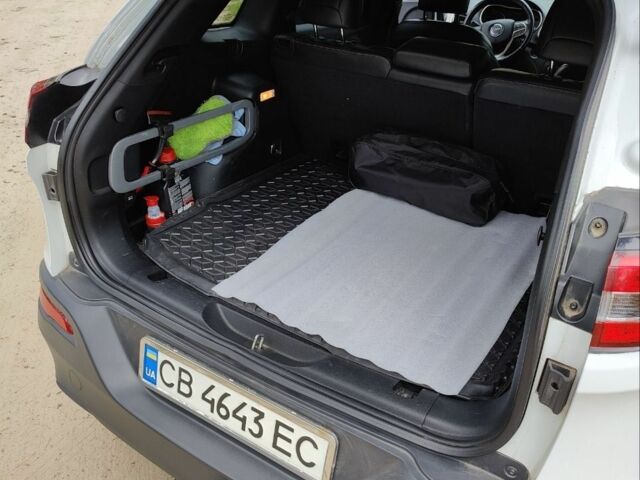 Белый Джип Чероки, объемом двигателя 3.2 л и пробегом 140 тыс. км за 13700 $, фото 11 на Automoto.ua