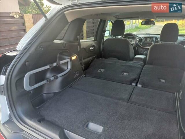 Белый Джип Чероки, объемом двигателя 3.24 л и пробегом 142 тыс. км за 13500 $, фото 6 на Automoto.ua