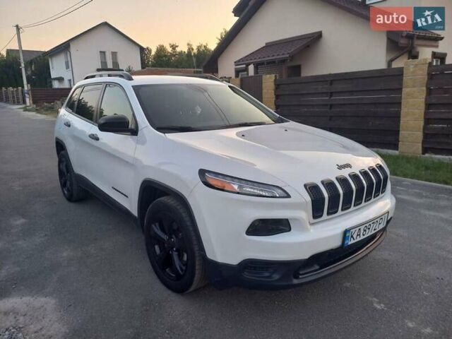 Белый Джип Чероки, объемом двигателя 3.24 л и пробегом 142 тыс. км за 13500 $, фото 34 на Automoto.ua