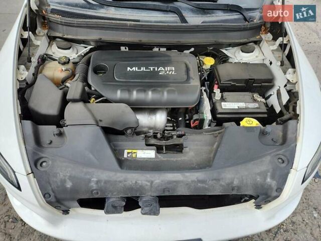 Белый Джип Чероки, объемом двигателя 2.36 л и пробегом 164 тыс. км за 2900 $, фото 11 на Automoto.ua