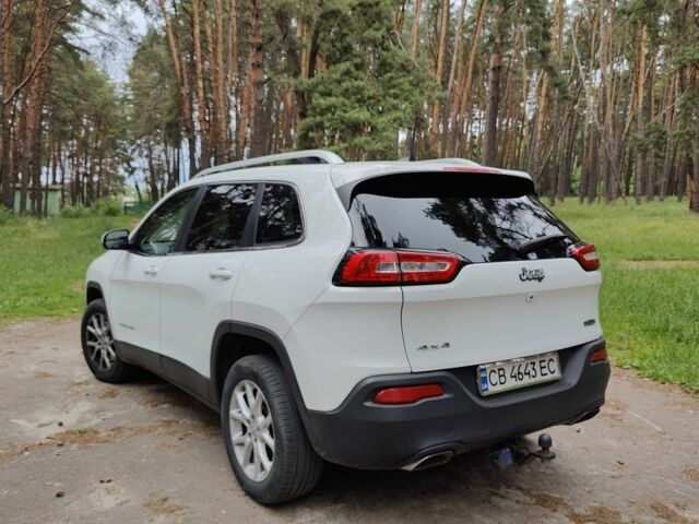 Белый Джип Чероки, объемом двигателя 3.2 л и пробегом 140 тыс. км за 16700 $, фото 3 на Automoto.ua