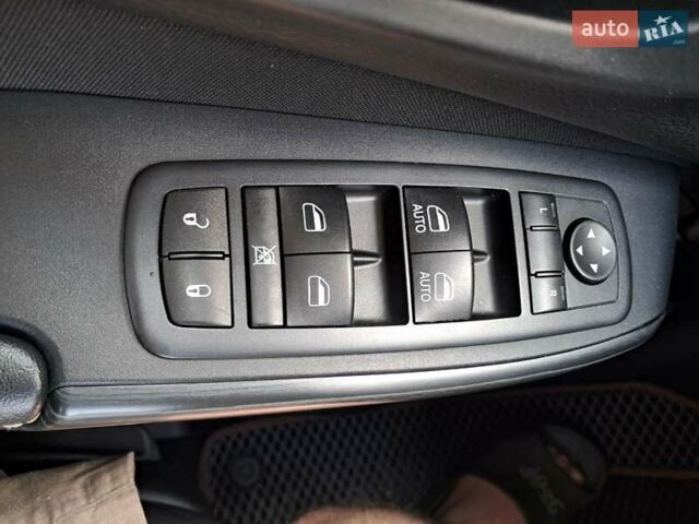 Білий Джип Cherokee, об'ємом двигуна 2.36 л та пробігом 197 тис. км за 12899 $, фото 32 на Automoto.ua