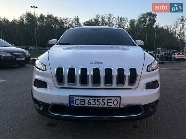 Белый Джип Чероки, объемом двигателя 2.36 л и пробегом 155 тыс. км за 14500 $, фото 2 на Automoto.ua