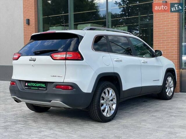 Білий Джип Cherokee, об'ємом двигуна 2.36 л та пробігом 187 тис. км за 13490 $, фото 12 на Automoto.ua