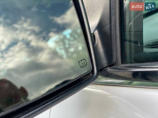 Білий Джип Cherokee, об'ємом двигуна 2.36 л та пробігом 187 тис. км за 13490 $, фото 16 на Automoto.ua