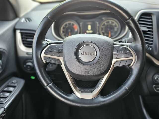 Білий Джип Cherokee, об'ємом двигуна 3.2 л та пробігом 136 тис. км за 14500 $, фото 8 на Automoto.ua