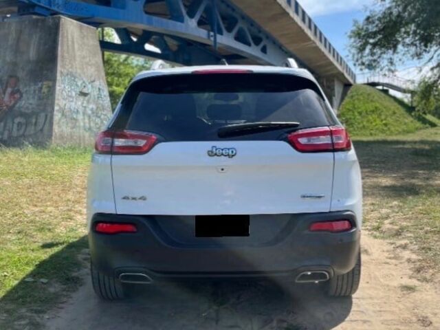 Белый Джип Чероки, объемом двигателя 3.2 л и пробегом 129 тыс. км за 10000 $, фото 5 на Automoto.ua