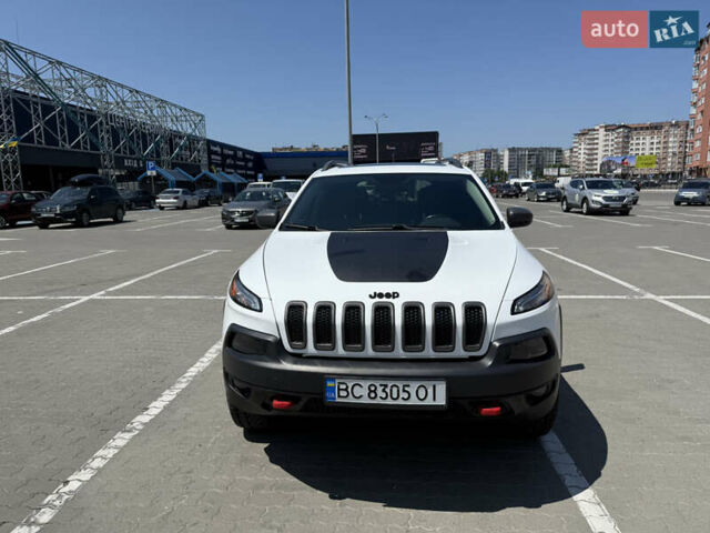 Білий Джип Cherokee, об'ємом двигуна 3.24 л та пробігом 163 тис. км за 15200 $, фото 4 на Automoto.ua