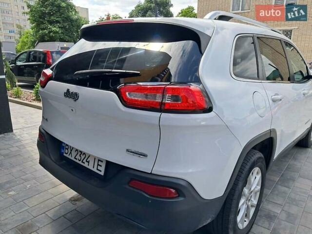 Білий Джип Cherokee, об'ємом двигуна 2.36 л та пробігом 197 тис. км за 12899 $, фото 18 на Automoto.ua