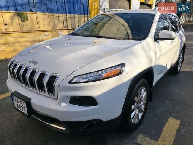 Білий Джип Cherokee, об'ємом двигуна 2.36 л та пробігом 109 тис. км за 17100 $, фото 1 на Automoto.ua