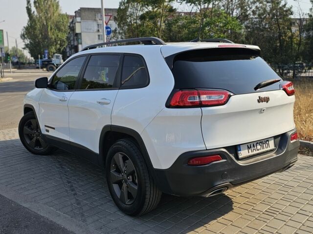 Білий Джип Cherokee, об'ємом двигуна 3.2 л та пробігом 136 тис. км за 14500 $, фото 2 на Automoto.ua