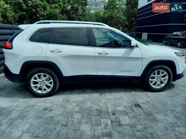 Білий Джип Cherokee, об'ємом двигуна 2.36 л та пробігом 197 тис. км за 12899 $, фото 15 на Automoto.ua