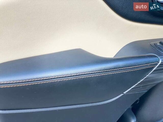 Білий Джип Cherokee, об'ємом двигуна 2.36 л та пробігом 187 тис. км за 13490 $, фото 23 на Automoto.ua