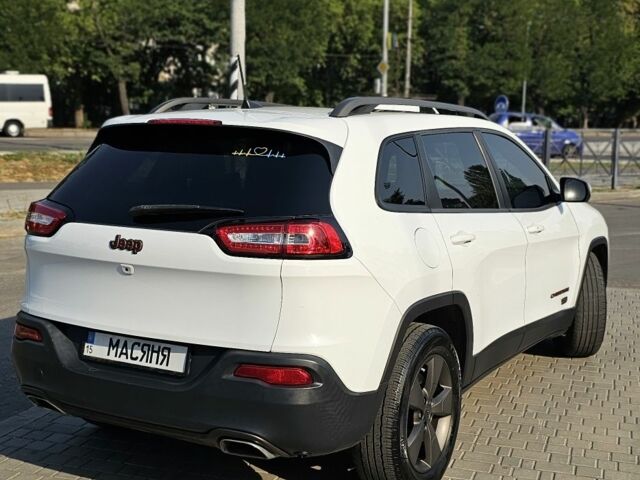Білий Джип Cherokee, об'ємом двигуна 3.2 л та пробігом 136 тис. км за 14500 $, фото 3 на Automoto.ua