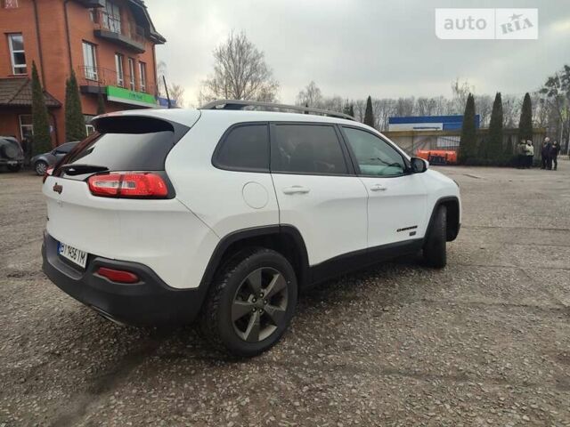 Білий Джип Cherokee, об'ємом двигуна 3.24 л та пробігом 73 тис. км за 15900 $, фото 34 на Automoto.ua