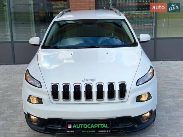 Білий Джип Cherokee, об'ємом двигуна 2.36 л та пробігом 187 тис. км за 13490 $, фото 5 на Automoto.ua