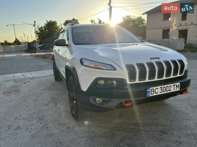 Білий Джип Cherokee, об'ємом двигуна 2.36 л та пробігом 184 тис. км за 13800 $, фото 19 на Automoto.ua
