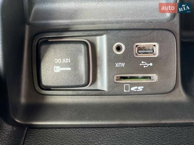 Білий Джип Cherokee, об'ємом двигуна 2.36 л та пробігом 187 тис. км за 13490 $, фото 42 на Automoto.ua