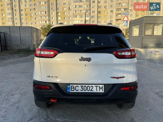 Білий Джип Cherokee, об'ємом двигуна 2.36 л та пробігом 184 тис. км за 13800 $, фото 16 на Automoto.ua