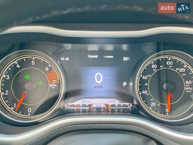Білий Джип Cherokee, об'ємом двигуна 2.36 л та пробігом 187 тис. км за 13490 $, фото 31 на Automoto.ua