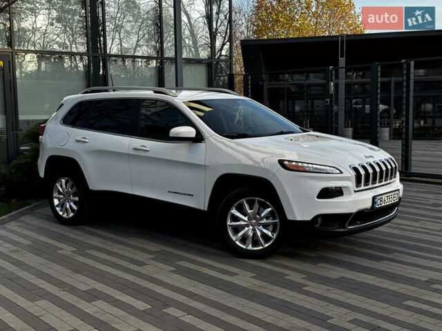 Білий Джип Cherokee, об'ємом двигуна 2.36 л та пробігом 155 тис. км за 13900 $, фото 8 на Automoto.ua