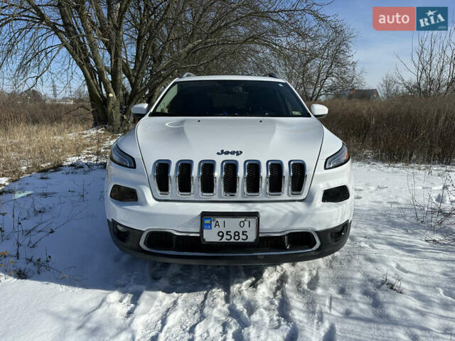 Белый Джип Чероки, объемом двигателя 3.2 л и пробегом 115 тыс. км за 16000 $, фото 4 на Automoto.ua