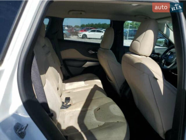 Білий Джип Cherokee, об'ємом двигуна 2.4 л та пробігом 180 тис. км за 6900 $, фото 13 на Automoto.ua