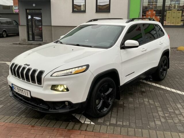 Білий Джип Cherokee, об'ємом двигуна 2.4 л та пробігом 71 тис. км за 15000 $, фото 3 на Automoto.ua