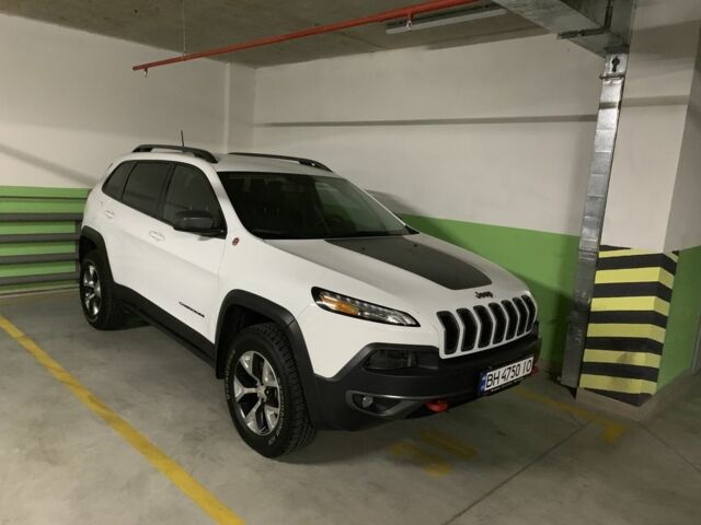 Білий Джип Cherokee, об'ємом двигуна 3 л та пробігом 48 тис. км за 30000 $, фото 2 на Automoto.ua