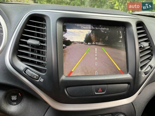 Белый Джип Чероки, объемом двигателя 2.36 л и пробегом 145 тыс. км за 12300 $, фото 19 на Automoto.ua