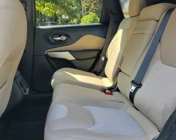 Білий Джип Cherokee, об'ємом двигуна 2.4 л та пробігом 72 тис. км за 2200 $, фото 12 на Automoto.ua