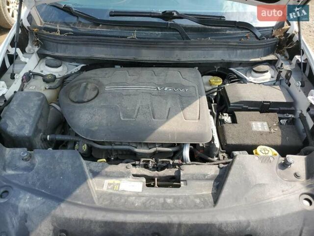 Білий Джип Cherokee, об'ємом двигуна 3.24 л та пробігом 142 тис. км за 2600 $, фото 11 на Automoto.ua