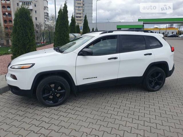 Білий Джип Cherokee, об'ємом двигуна 2.36 л та пробігом 115 тис. км за 14200 $, фото 2 на Automoto.ua