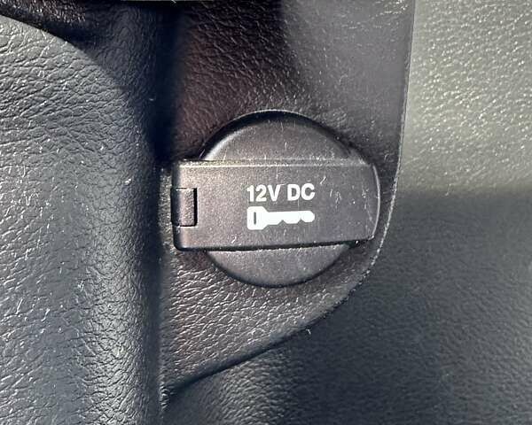 Белый Джип Чероки, объемом двигателя 2.36 л и пробегом 140 тыс. км за 17500 $, фото 27 на Automoto.ua