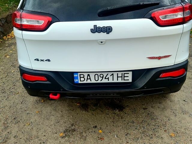 Джип Чероки 2017 в Кропивницком (Кировограде) на Automoto.ua Белый Джип Чероки, объемом двигателя 2.4 л и пробегом 217 тыс. км за 16500 $, фото 5 на Automoto.ua