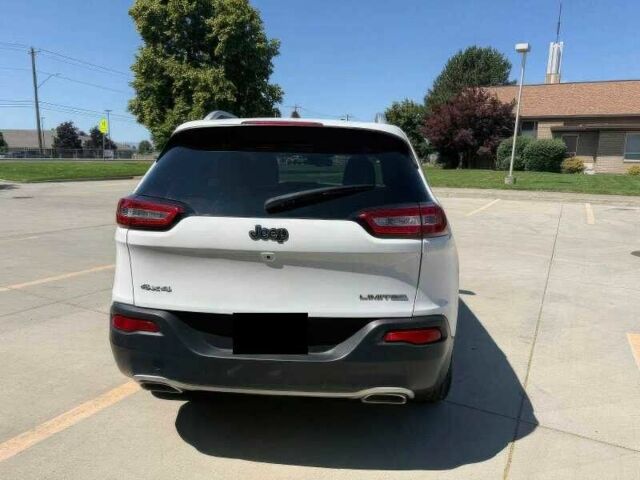 Білий Джип Cherokee, об'ємом двигуна 3.2 л та пробігом 88 тис. км за 6500 $, фото 12 на Automoto.ua