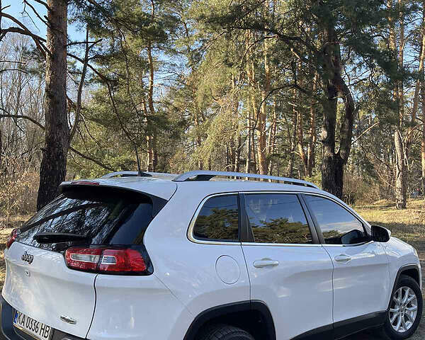 Білий Джип Cherokee, об'ємом двигуна 2.4 л та пробігом 71 тис. км за 14900 $, фото 2 на Automoto.ua