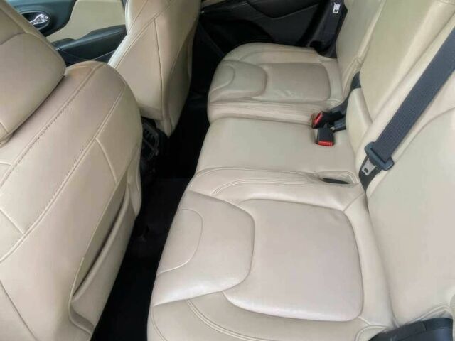 Джип Cherokee 2017 у Житомирі на Automoto.ua Білий Джип Cherokee, об'ємом двигуна 2.4 л та пробігом 62 тис. км за 3400 $, фото 9 на Automoto.ua