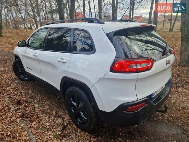 Білий Джип Cherokee, об'ємом двигуна 3.24 л та пробігом 71 тис. км за 13700 $, фото 8 на Automoto.ua