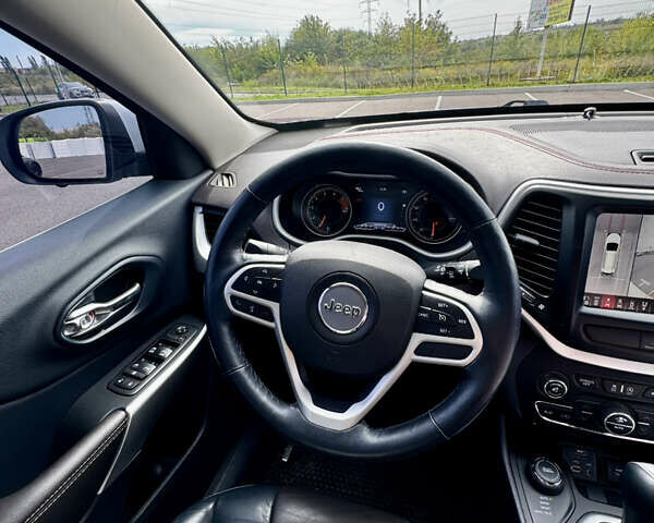 Белый Джип Чероки, объемом двигателя 3.24 л и пробегом 162 тыс. км за 14000 $, фото 8 на Automoto.ua