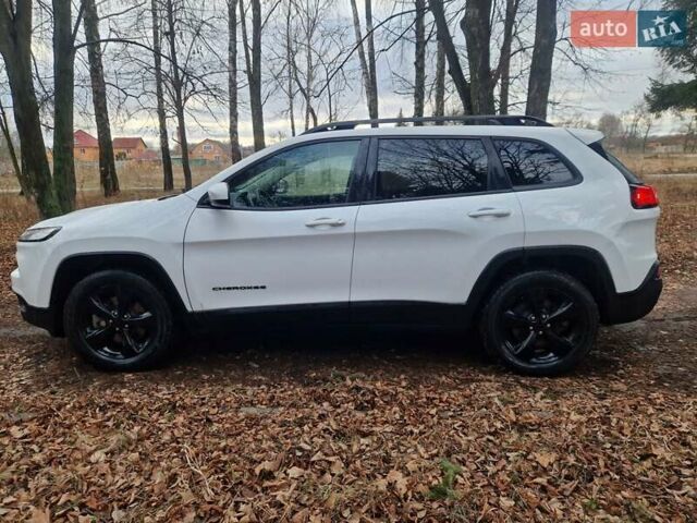 Білий Джип Cherokee, об'ємом двигуна 3.24 л та пробігом 71 тис. км за 14400 $, фото 9 на Automoto.ua