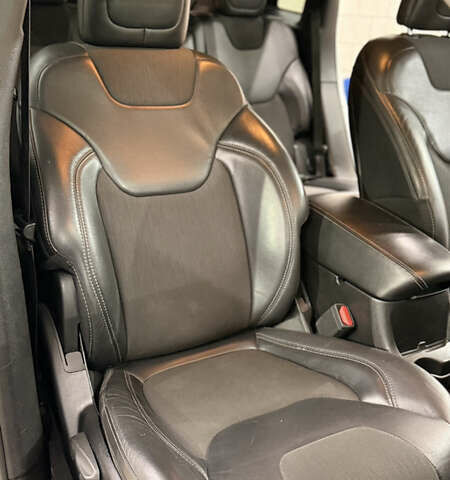 Белый Джип Чероки, объемом двигателя 2.36 л и пробегом 149 тыс. км за 14000 $, фото 16 на Automoto.ua