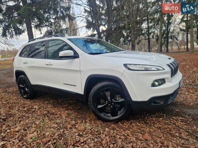 Білий Джип Cherokee, об'ємом двигуна 3.24 л та пробігом 71 тис. км за 13700 $, фото 9 на Automoto.ua