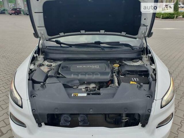 Білий Джип Cherokee, об'ємом двигуна 2.36 л та пробігом 115 тис. км за 14200 $, фото 15 на Automoto.ua